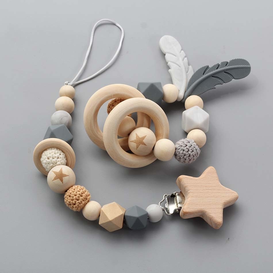 New Baby Pacifier Clip Chain Dummy Holder Nipples Children Pacifier Clips Pacifier Teether Teething Toy Cartoon Wooden Bracket