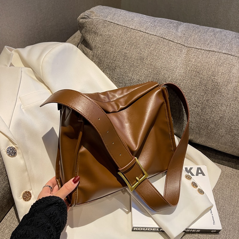 2022 Ladies New Style Shoulder Bag Fashion Big Bag Pillow Bag Soft Leather Women Bag Solid Color Ladies Messenger Bag